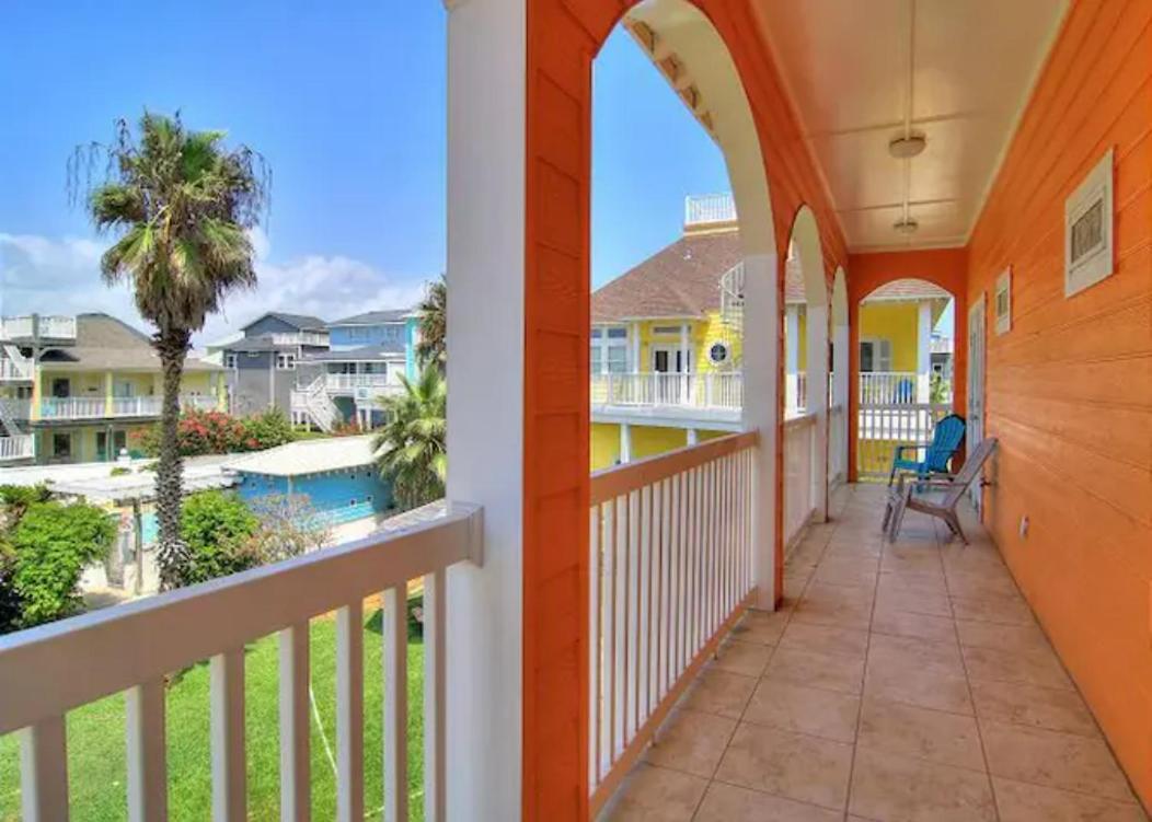 7 Bedroom Home Steps To The Beach With 4 Patios And Pool! Sleeps 20 Port Aransas Zewnętrze zdjęcie