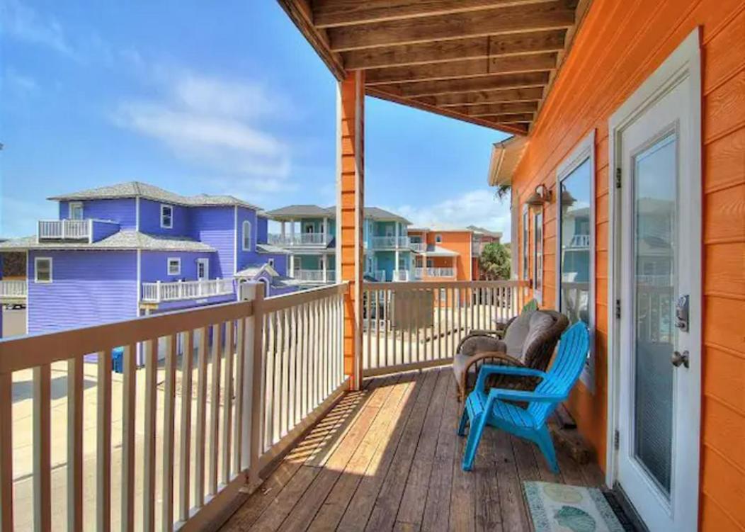 7 Bedroom Home Steps To The Beach With 4 Patios And Pool! Sleeps 20 Port Aransas Zewnętrze zdjęcie