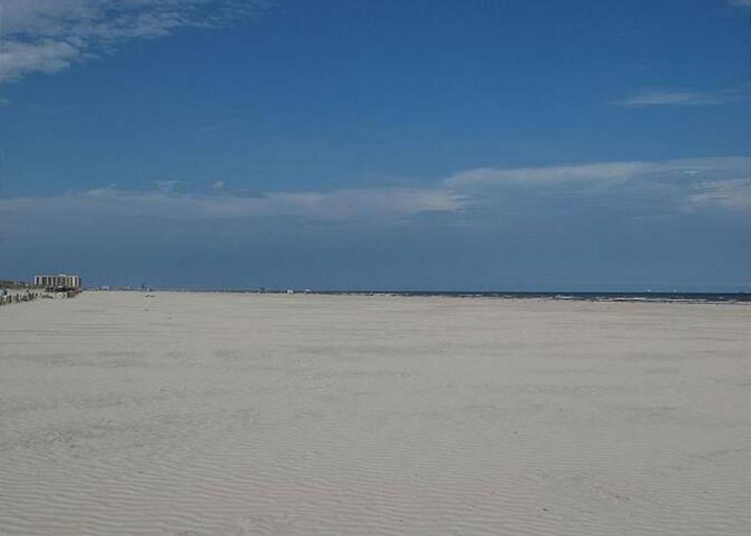 7 Bedroom Home Steps To The Beach With 4 Patios And Pool! Sleeps 20 Port Aransas Zewnętrze zdjęcie