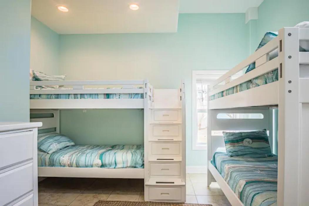 7 Bedroom Home Steps To The Beach With 4 Patios And Pool! Sleeps 20 Port Aransas Zewnętrze zdjęcie