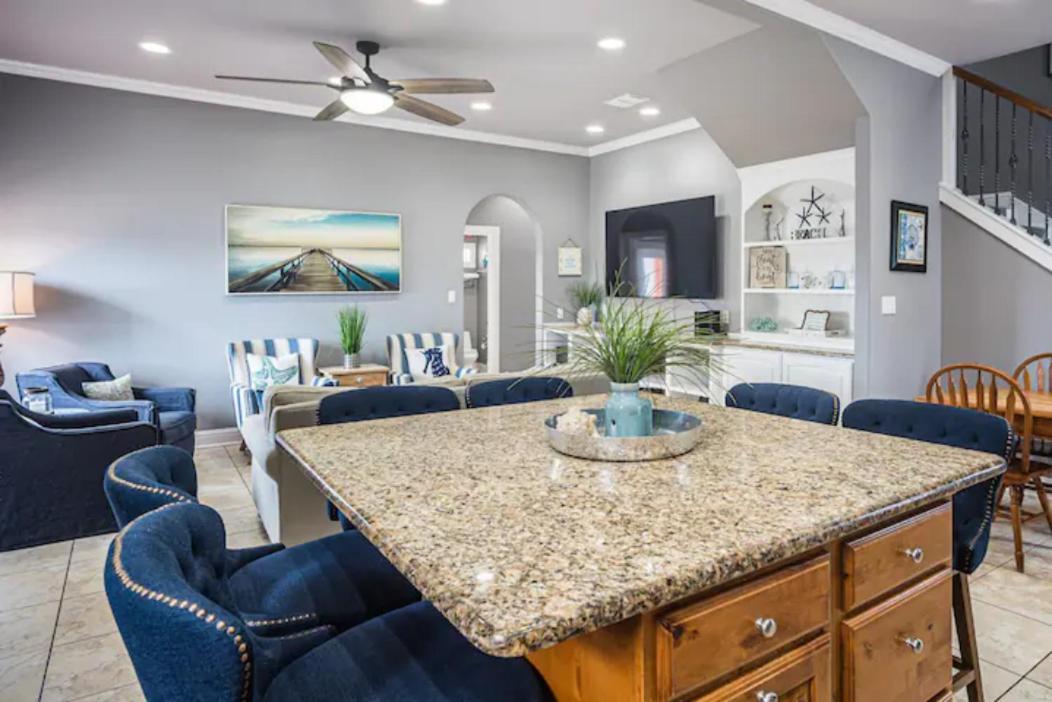 7 Bedroom Home Steps To The Beach With 4 Patios And Pool! Sleeps 20 Port Aransas Zewnętrze zdjęcie